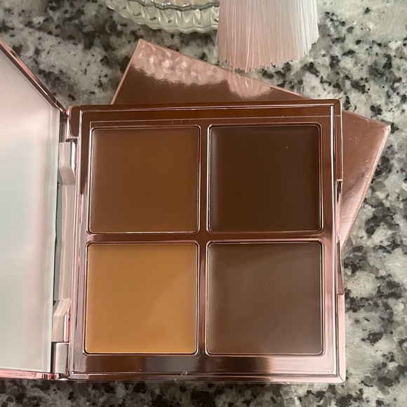 NIB ACE BEAUTE Sculptingn and contour palette - Picture 6 of 8